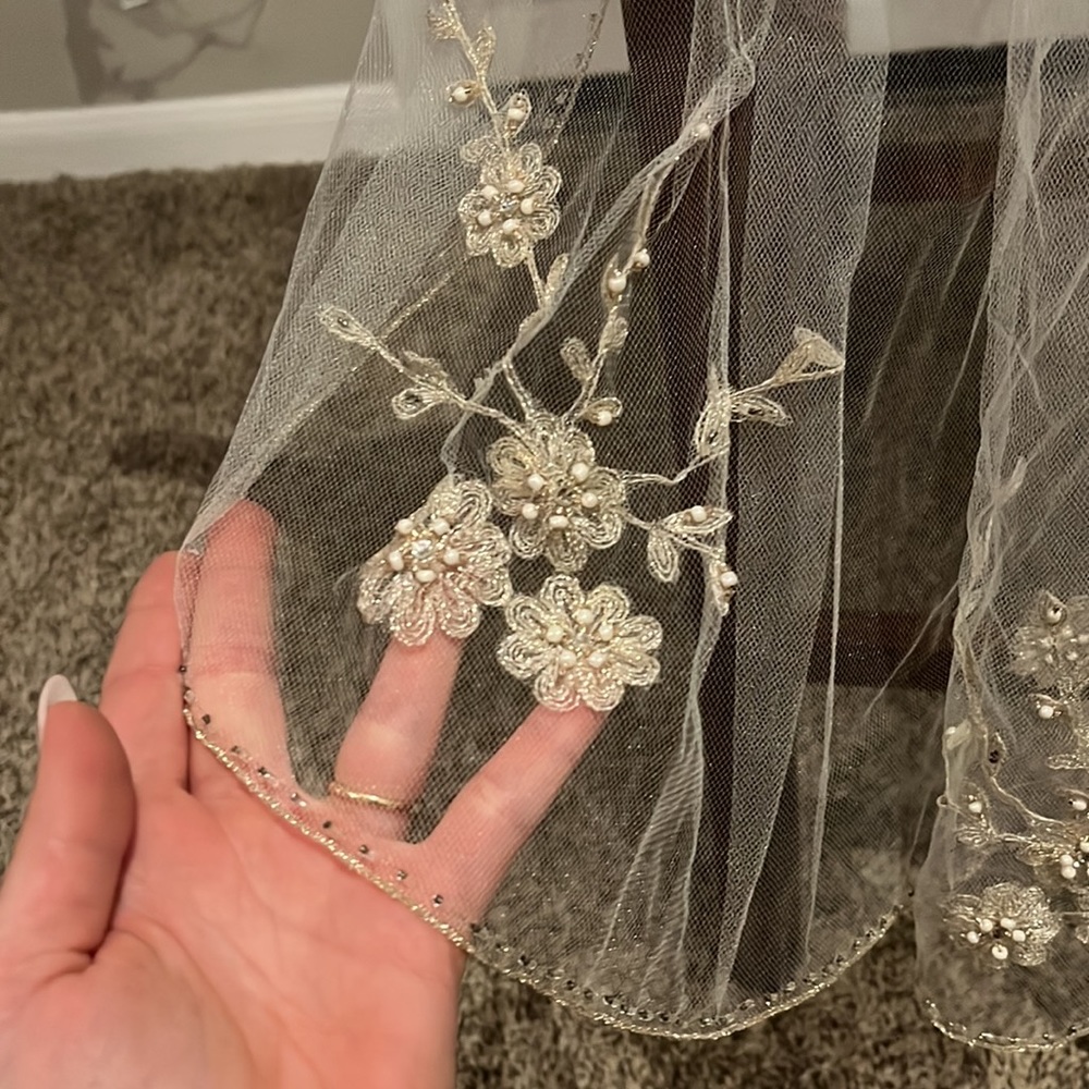 Wedding veil!